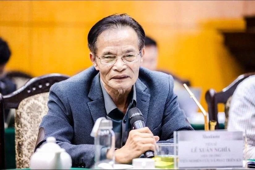 TS.Lê Xuân Nghĩa: Giảm lãi suất phải bắt đầu từ ổn định kinh tế vĩ mô