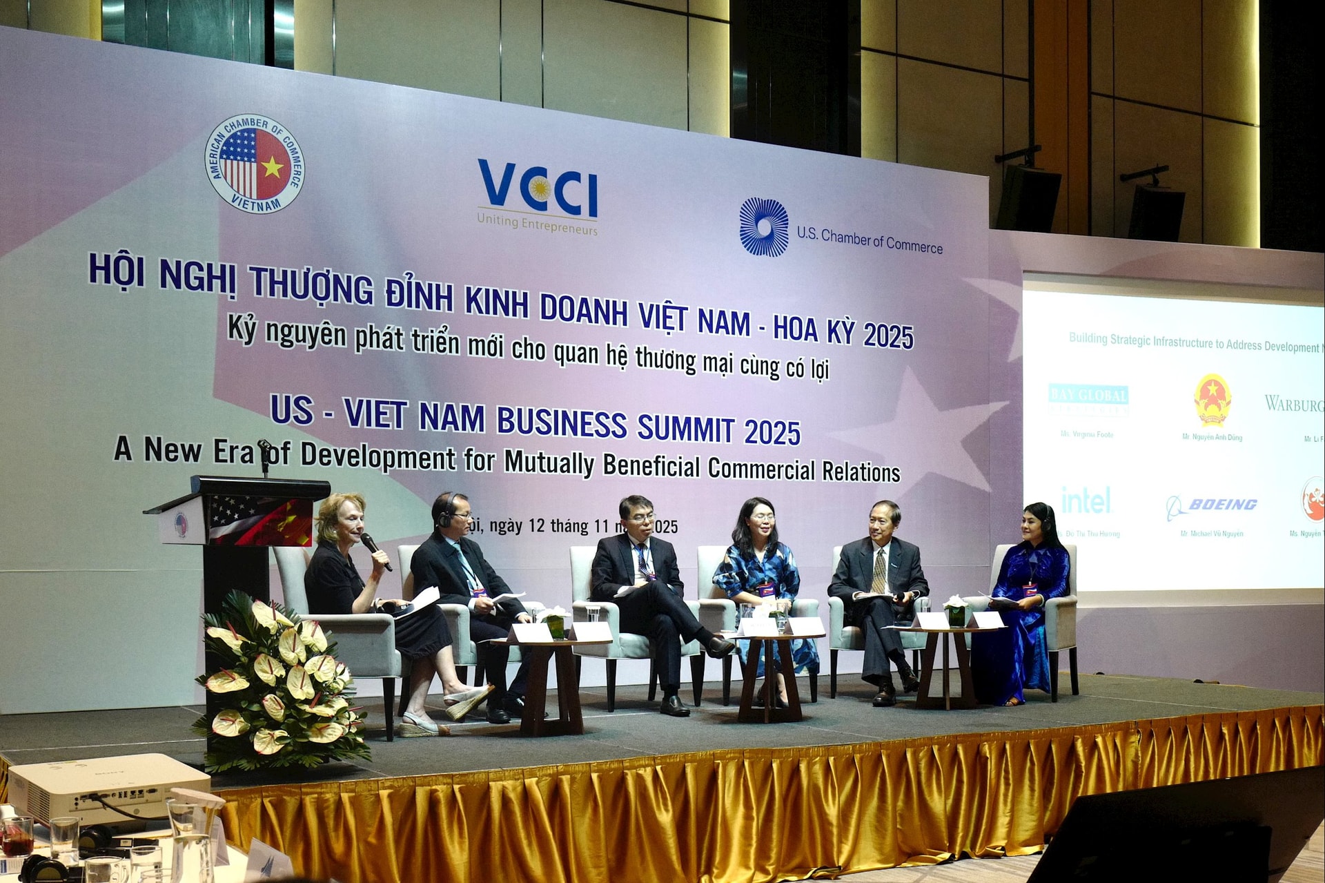 thuong-dinh-kinh-doanh-viet-my-co-hoi-trong-dau-tu-co-so-ha-tang
