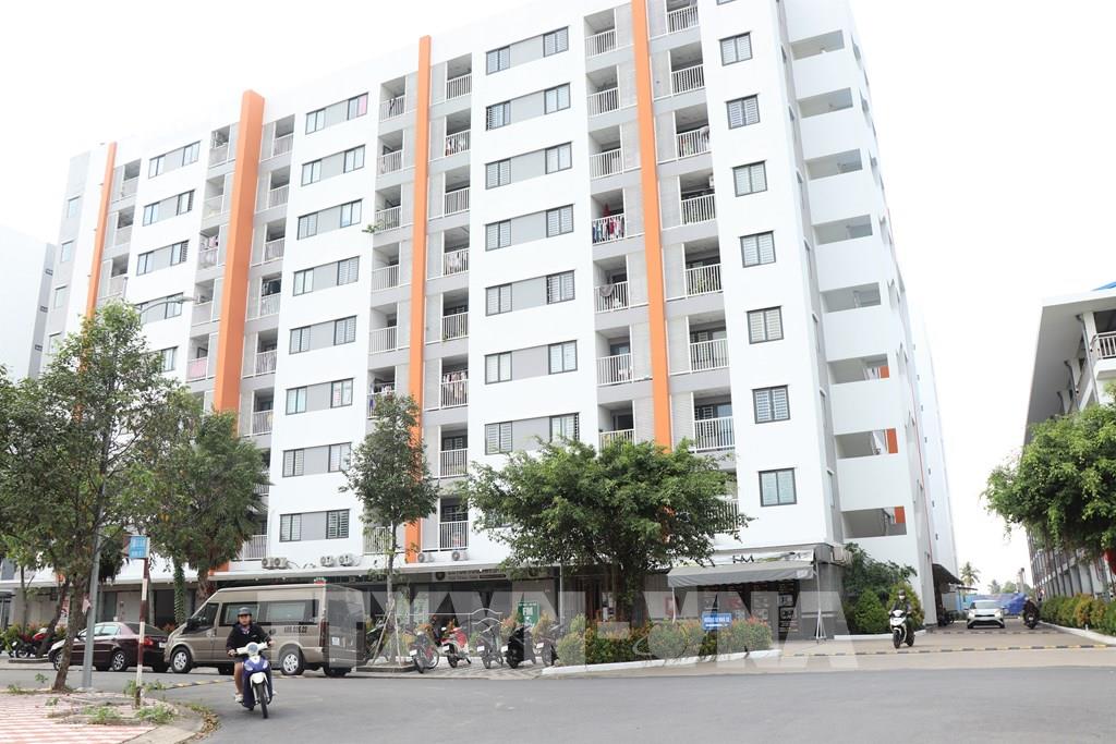 Bất động sản giảm giao dịch bởi áp lực giá và lãi vay