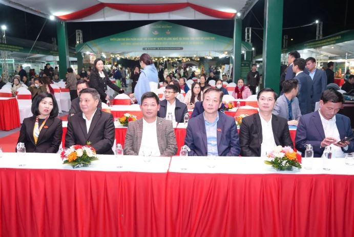 Hà Nội khai mạc Triển lãm sản phẩm OCOP, làng nghề phục vụ du lịch