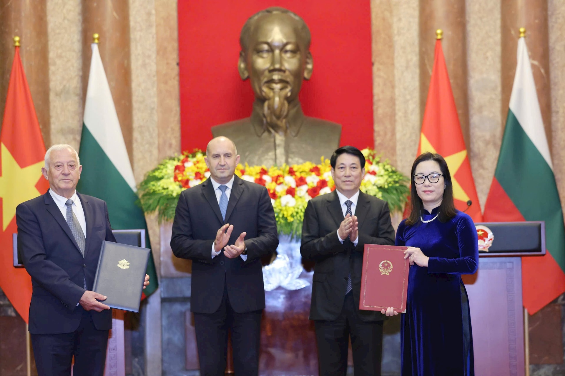 vcci-ky-bien-ban-ghi-nho-hop-tac-voi-phong-thuong-mai-va-cong-nghiep-bungaria