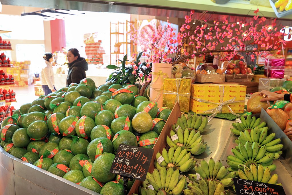 tu-can-bep-viet-den-thi-truong-ty-usd