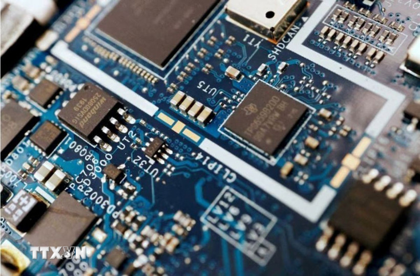 tong-thong-my-donald-trump-neu-lo-trinh-ap-thue-moi-voi-thep-va-chip-ban-dan