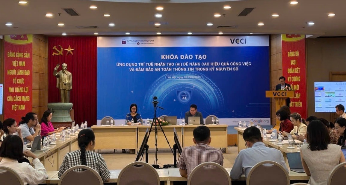 vcci-trang-bi-ky-nang-lam-chu-ai-tren-moi-truong-so