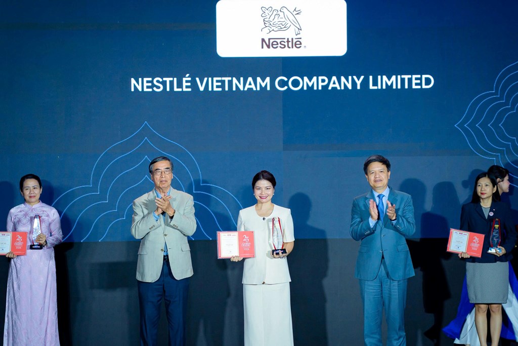 nestle-viet-nam-duoc-vinh-danh-trong-top-10-doanh-nghiep-fdi-tieu-bieu