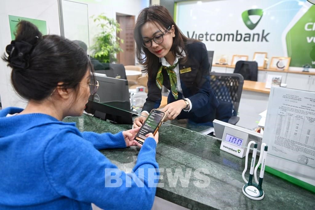 nghich-ly-dong-tien-truoc-nguong-cua-minh-bach-bai-2-thanh-khoan-ngan-hang-va-su-dich-chuyen-dong-tien