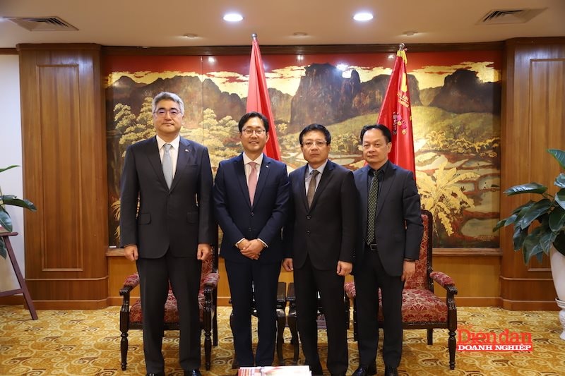 vcci-kcci-thuc-day-hop-tac-chien-luoc-ve-nhan-luc-nang-luong-va-cong-nghe-cao