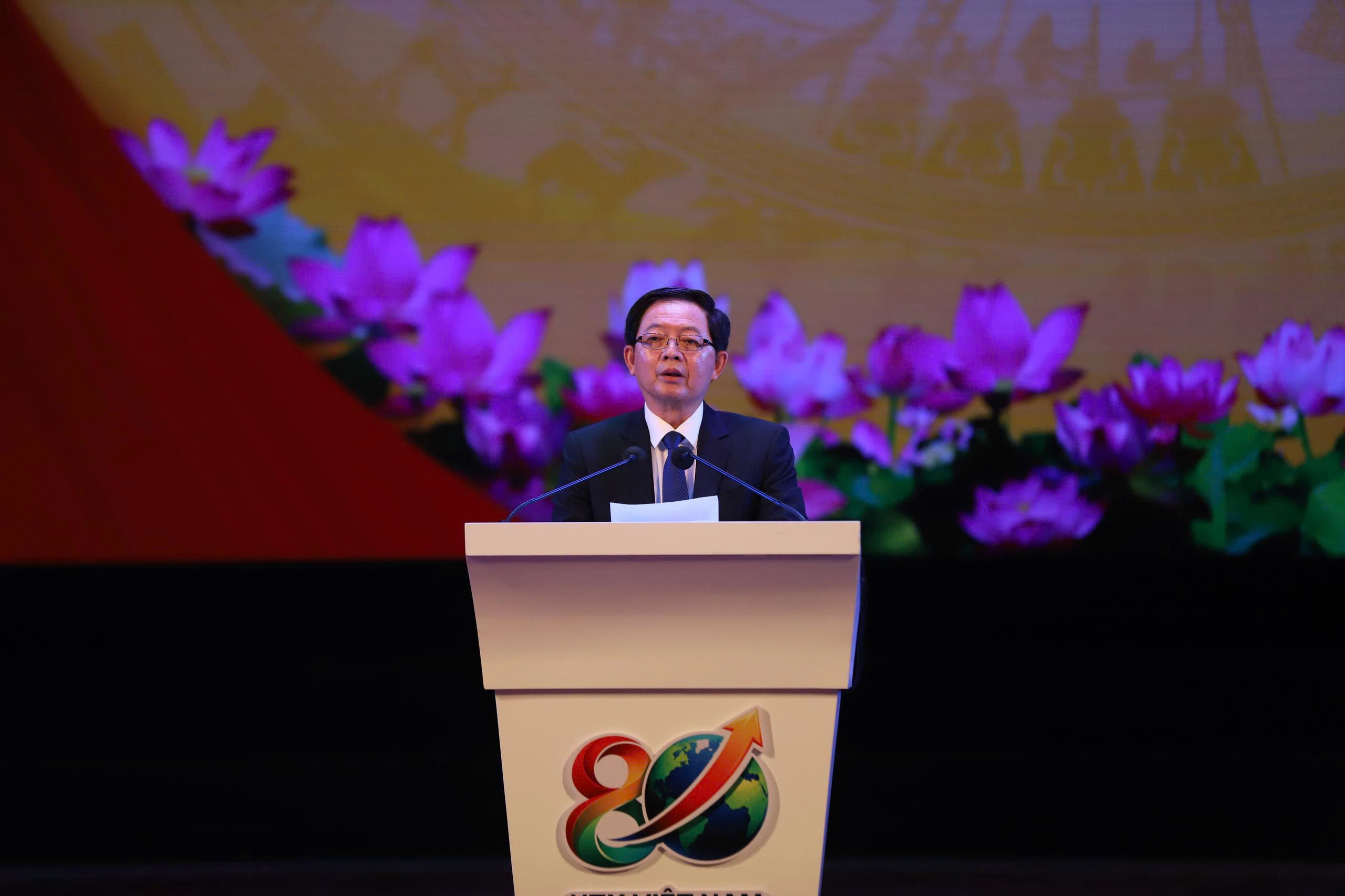 pho-thu-tuong-du-le-ton-vinh-100-hop-tac-xa-tieu-bieu