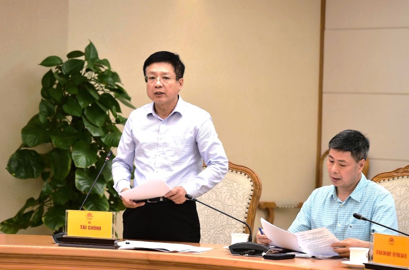Ho-Sy-Hung-1.jpg