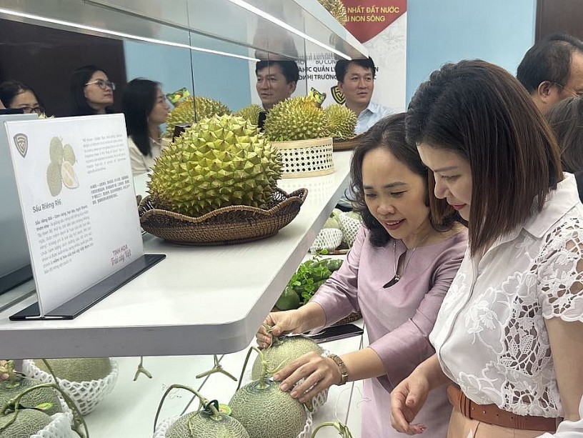 ton-vinh-tinh-hoa-trai-cay-viet-thuc-day-tieu-dung-noi-dia