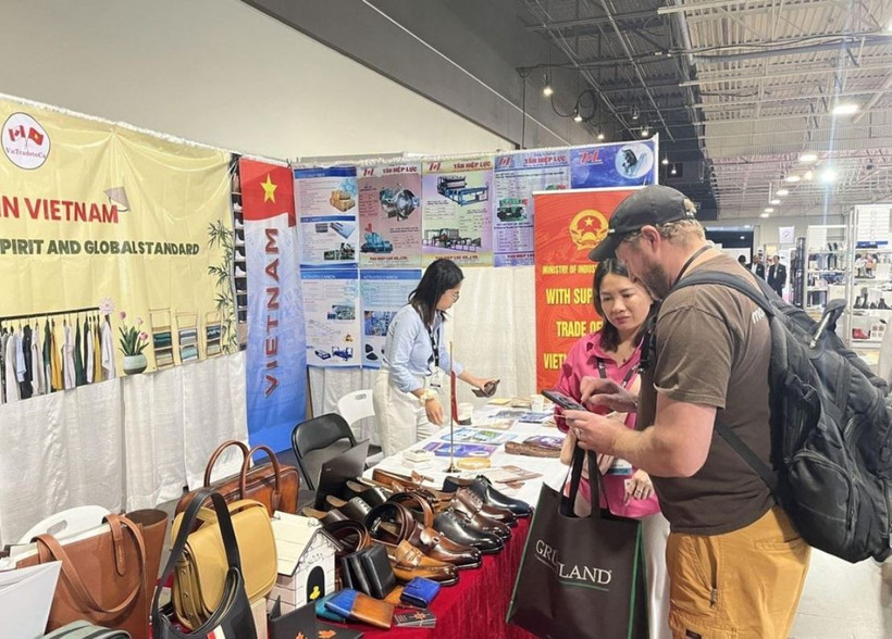 da-giay-viet-nam-tim-kiem-co-hoi-tai-canada-va-bac-my