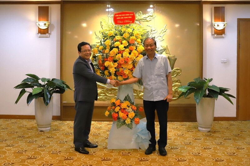 chung-tay-vi-doi-ngu-doanh-nhan-viet-nam-vung-manh