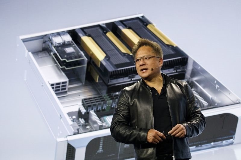 CEO Nvidia lạc quan về triển vọng nhu cầu chip AI