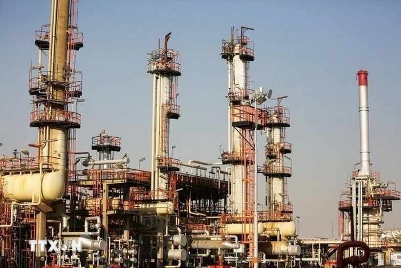 Đàm phán Mỹ-Trung thúc đẩy giá dầu châu Á đi lên