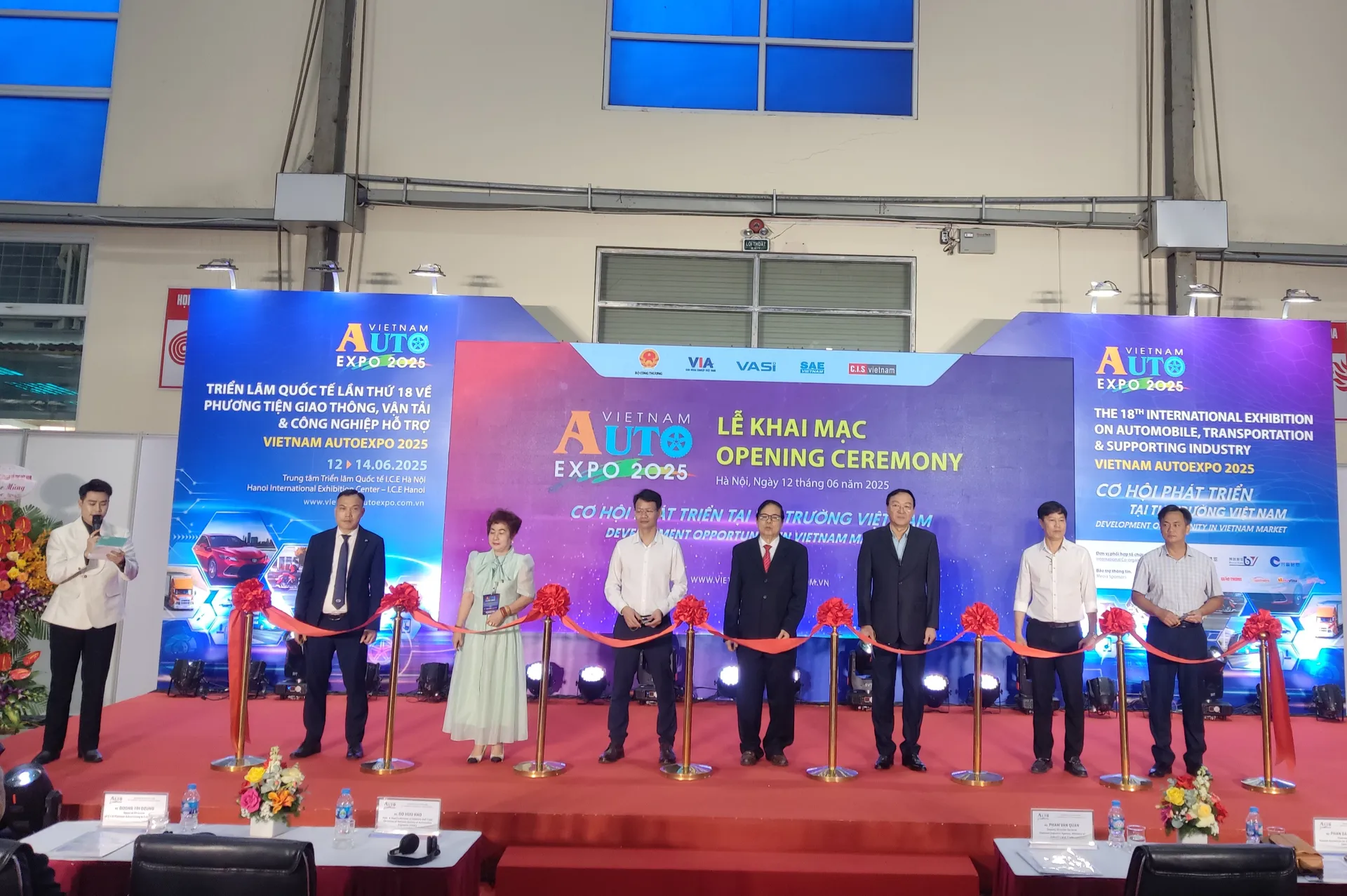 vietnam-autoexpo-2025-thuc-day-nganh-cong-nghiep-o-to-xe-may-phat-trien