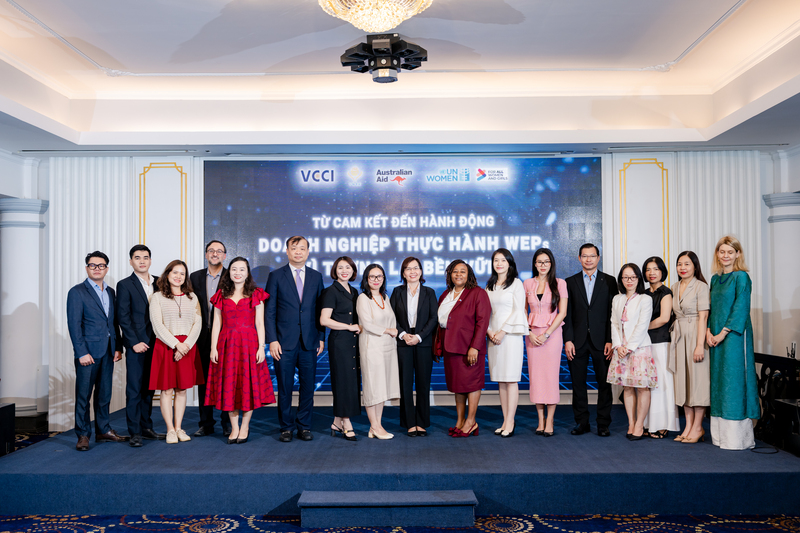 Home Credit Việt Nam ký cam kết thúc đẩy bình đẳng giới và kinh doanh bền vững