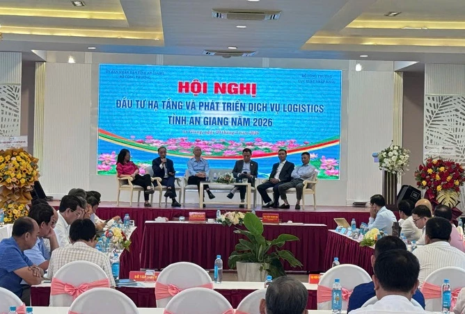 doanh-nhan-hien-ke-phat-trien-logistics-mo-duong-cho-kinh-te-an-giang-cat-canh