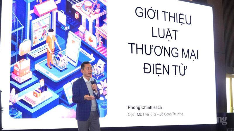 luat-thuong-mai-dien-tu-cam-cuong-thi-truong-tieu-thu-so