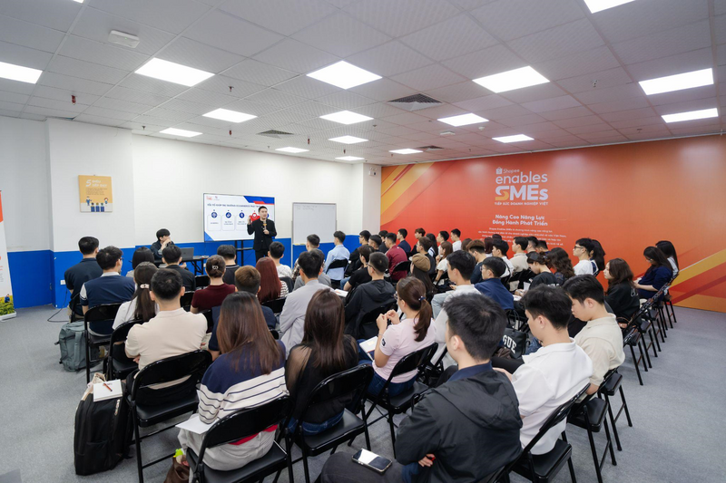 shopee-khoi-dong-chuong-trinh-tiep-suc-doanh-nghiep-viet-2026