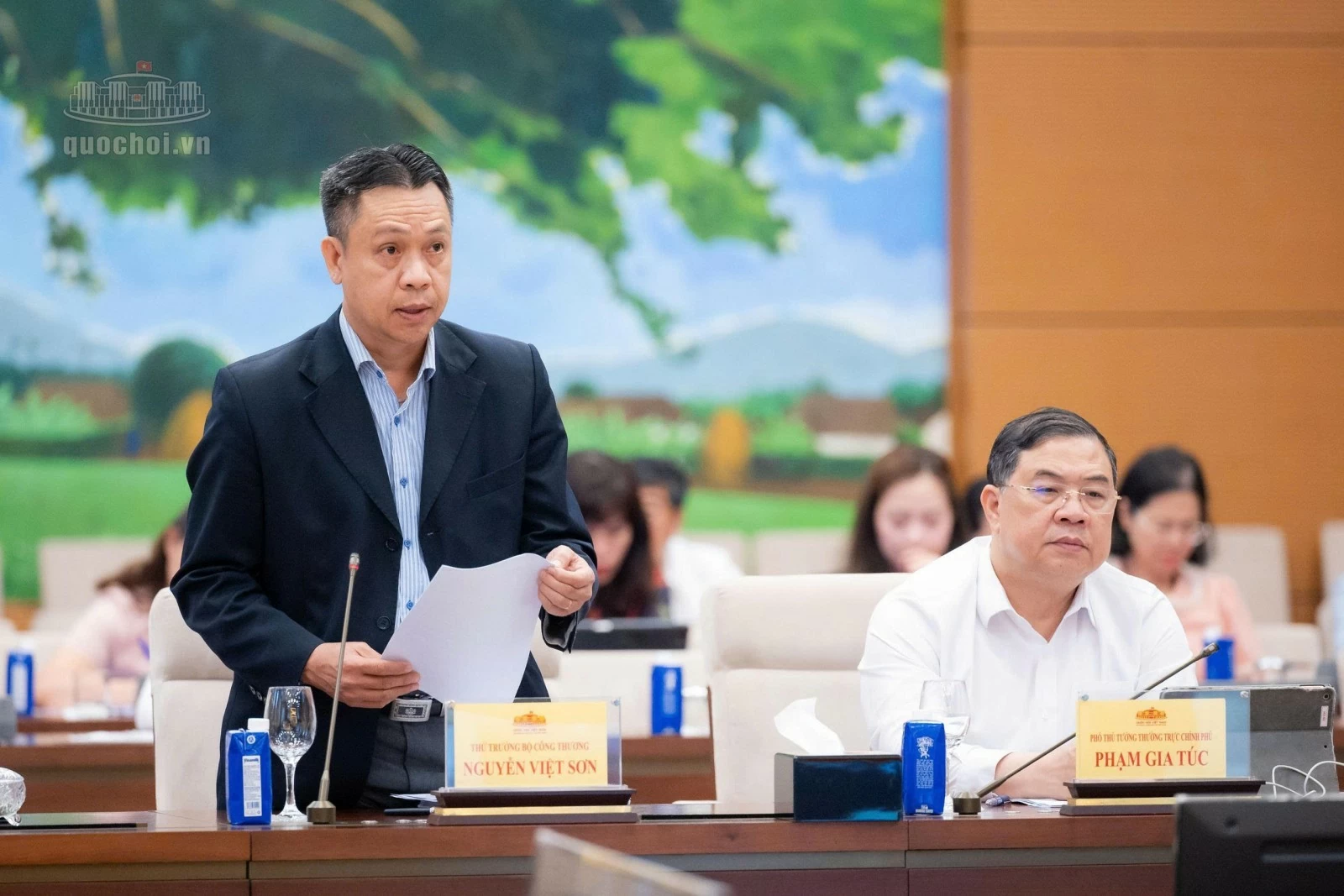 Xây dựng luật chuyên ngành về giao dịch hàng hoá phái sinh