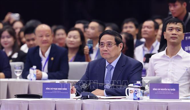 thu-tuong-tham-du-phien-hop-toan-canh-kinh-te-tu-nhan-viet-nam-2025