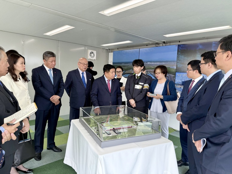 Phó Thủ tướng Nguyễn Chí Dũng tiếp Tập đoàn Rapidus