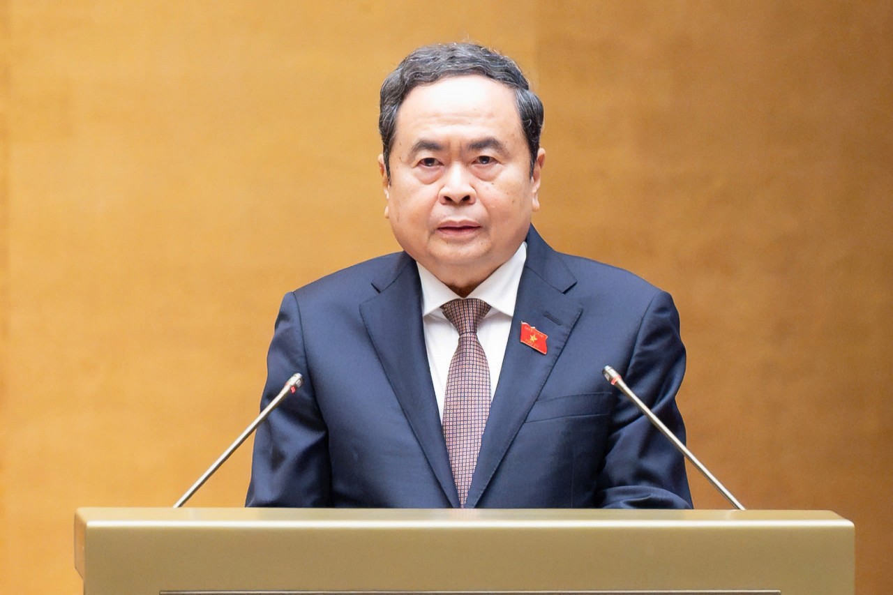 Kỳ họp thứ Nhất bế mạc: Tạo khí thế, động lực mới cho nhiệm kỳ mới