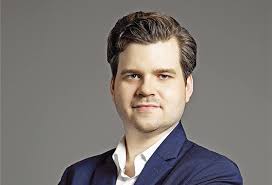 doanh-nghiep-tang-suc-chong-chiu-truoc-bien-dong-dia-chinh-tri