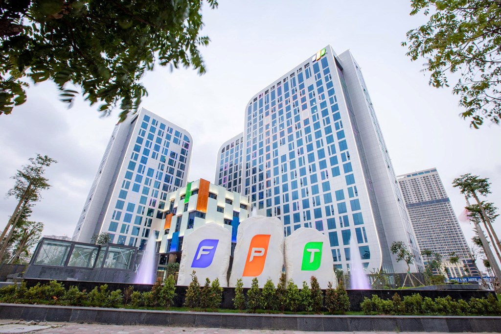 fpt-ky-hop-dong-chuyen-doi-so-100-trieu-usd-voi-khach-hang-my