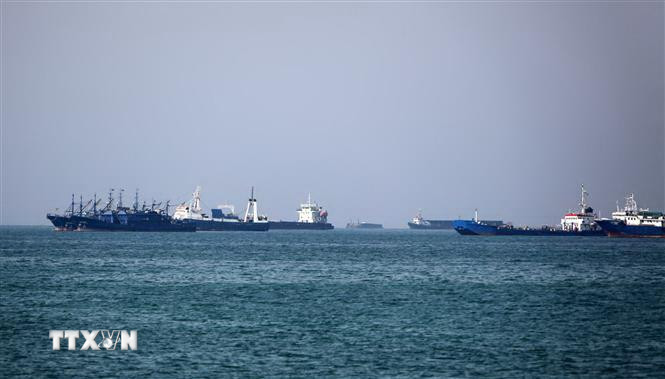 khung-hoang-trung-dong-day-cuoc-van-chuyen-dau-tu-my-sang-chau-a-len-cao-ky-luc