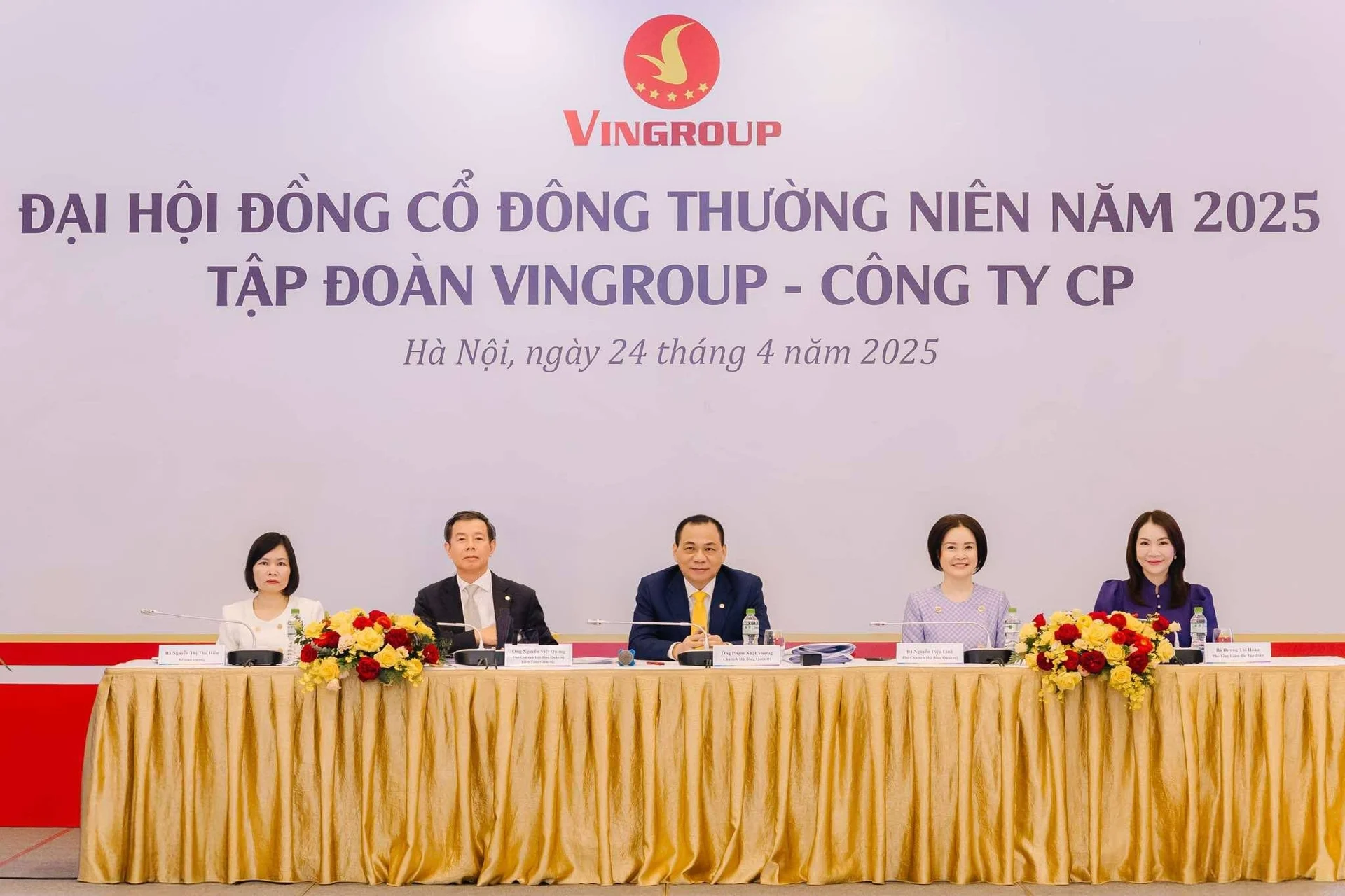 ty-phu-pham-nhat-vuong-gia-tri-cua-vingroup-duoc-tao-nen-boi-no-luc-cua-tap-the