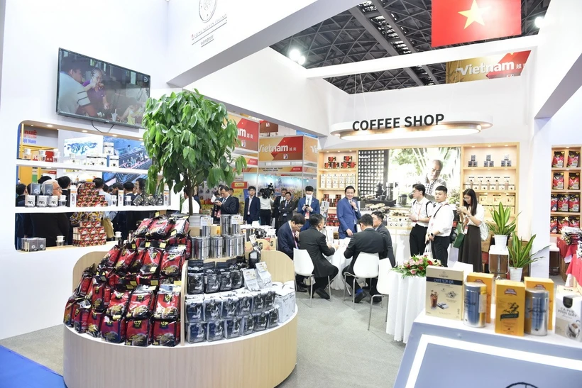 ra-mat-nen-tang-mua-sam-tap-trung-duoc-pham-xuyen-bien-gioi-trung-quoc-asean