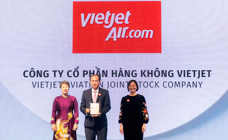 vinh-danh-vietjet-fpt-masan-group-trong-top-50-doanh-nghiep-phat-trien-ben-vung