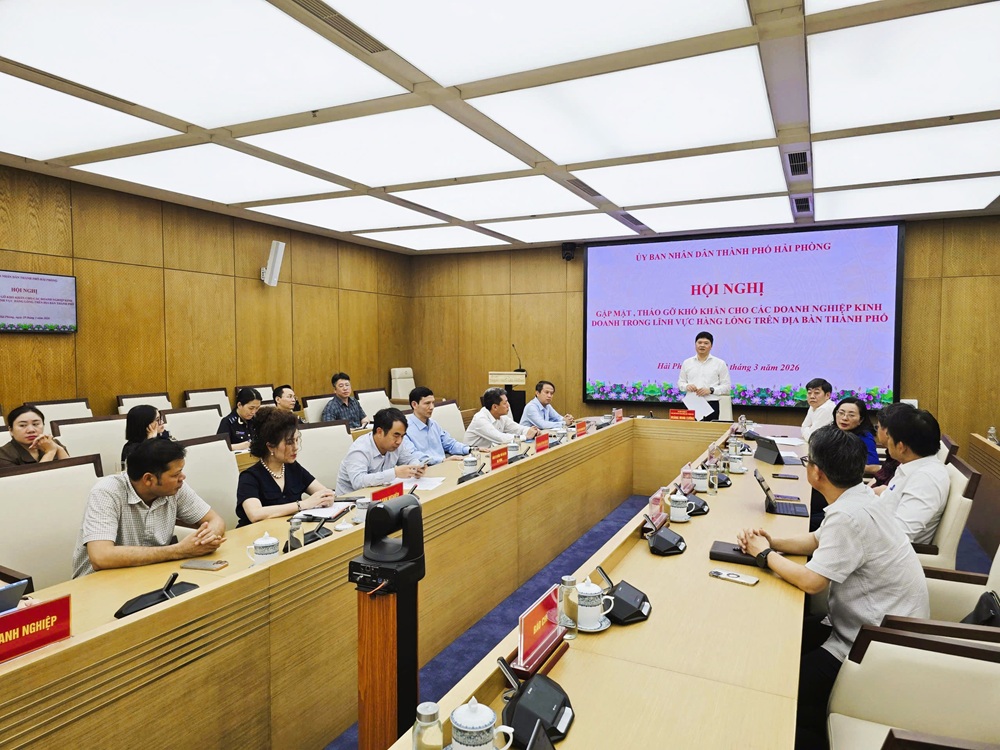 Hi_ngh_gp_mt_thao_g_kho_khn_cho_cac_doanh_nghip_kinh_doanh_trong_lnh_vc_hang_lng_xng_du_khi_tren_a_ban_thanh_ph_Hi_Phong.jpg