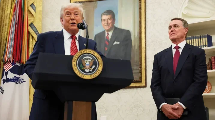 pho-wall-tang-diem-sau-cuoc-hop-fed-bat-chap-lo-ngai-rui-ro-kinh-te