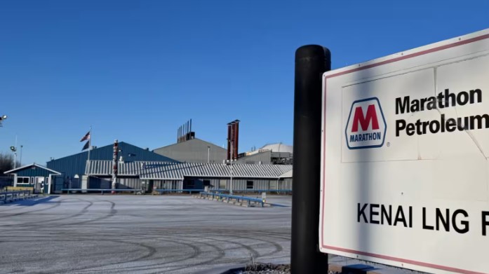 tt-trump-muon-hoi-sinh-dong-chay-44-ty-usd-chuyen-lng-tu-alaska-toi-nhat-ban