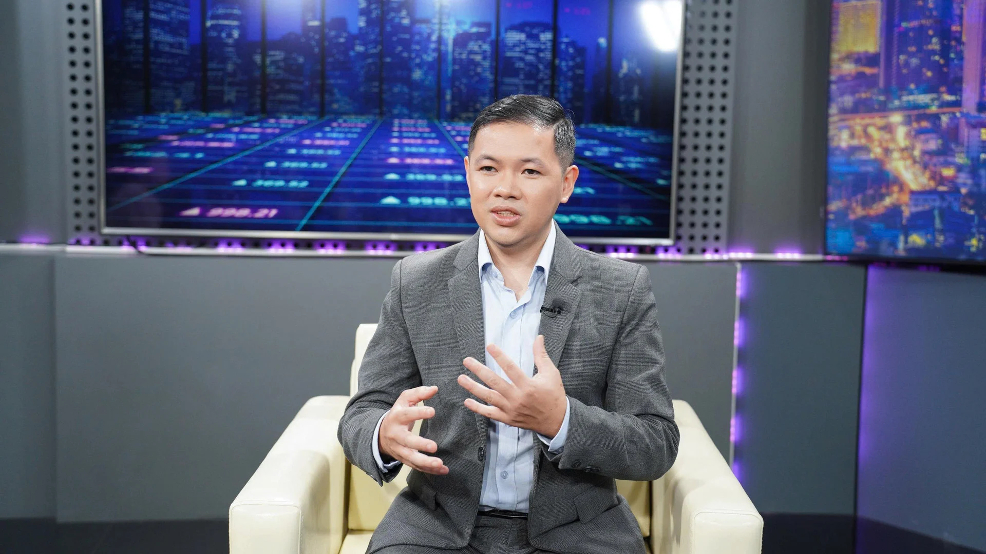 Chiến lược đầu tư cho nửa cuối năm 2026: Cơ hội mở ra ở nhiều nhóm ngành