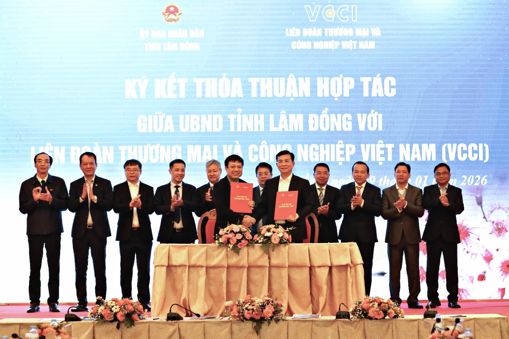 Lần đầu công bố xếp hạng năng lực cạnh tranh 34 tỉnh, thành phố