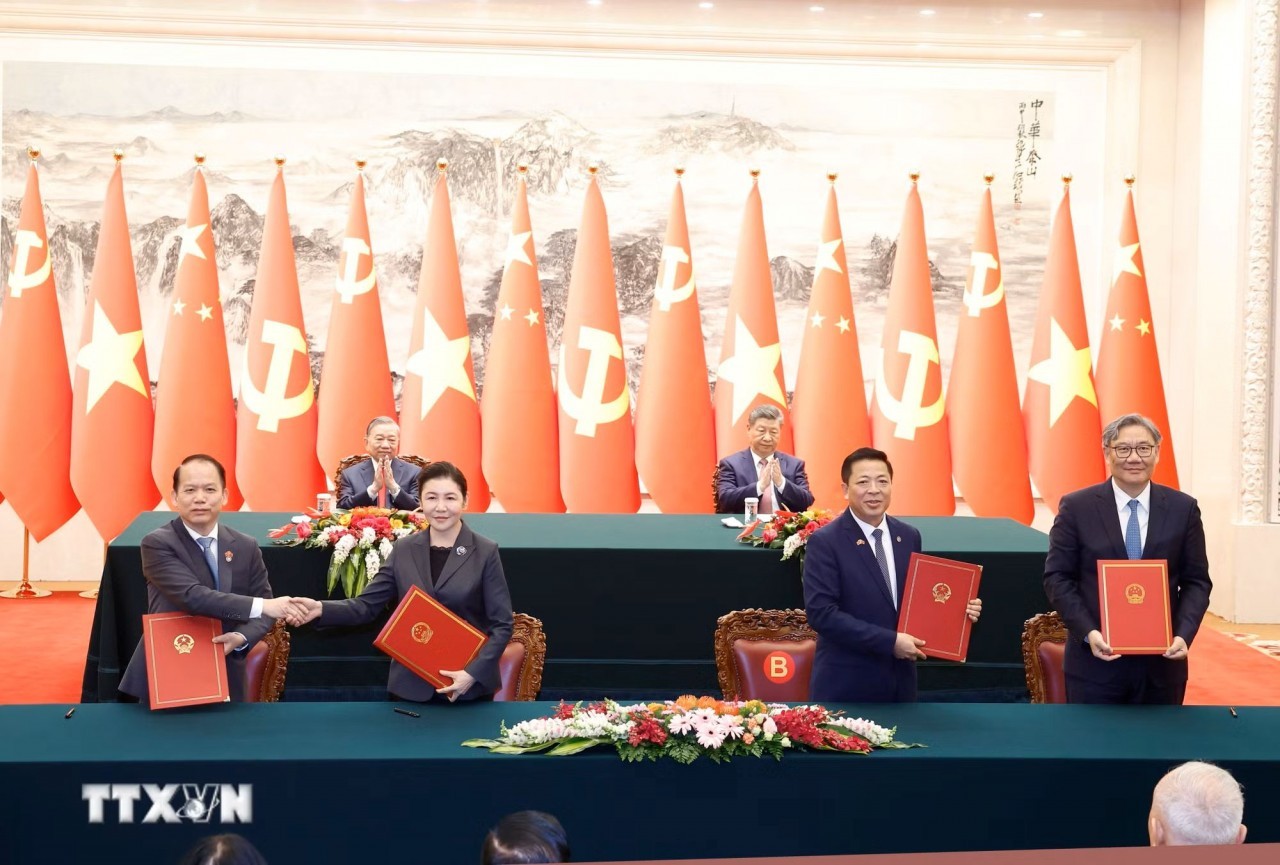 32-van-kien-hop-tac-da-duoc-ky-ket-trong-khuon-kho-chuyen-tham-cap-nha-nuoc-toi-trung-quoc-cua-tong-bi-thu-chu-tich-nuoc-to-lam