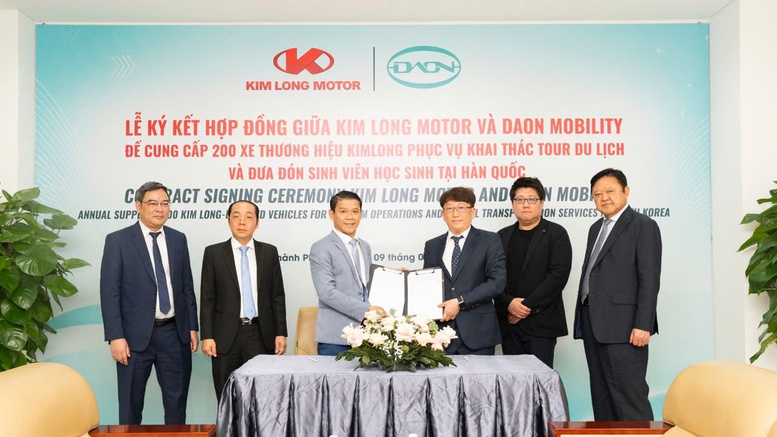 lan-dau-tien-hang-tram-xe-bus-dien-viet-nam-xuat-khau-sang-thi-truong-han-quoc