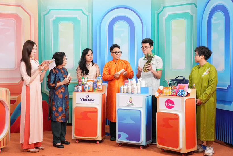 tinh-hoa-viet-chung-suc-khi-nguoi-viet-chung-tay-nang-tam-hang-viet