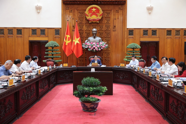 thu-tuong-luat-thuong-mai-dien-tu-can-vua-quan-ly-duoc-vua-kien-tao-phat-trien