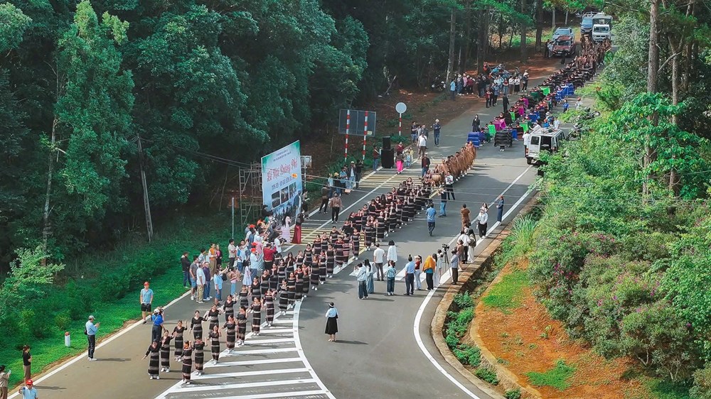 quang-ngai-don-320000-luot-khach-dip-gio-to-doanh-thu-dat-251-ti-dong