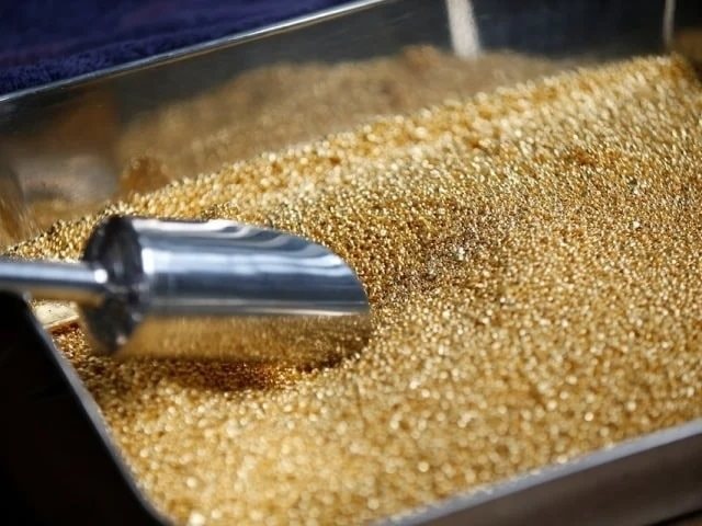 gia-vang-hom-nay-163-di-ngang-o-vung-gia-cao