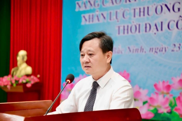 kinh-doanh-online-dung-dua-tat-ca-len-san-va-cho-doi-may-man