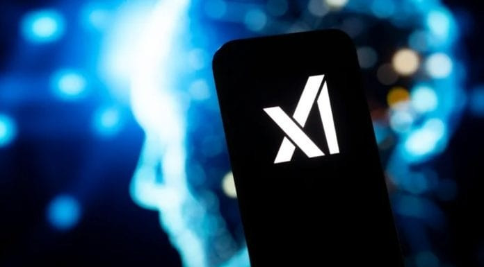 ty-phu-elon-musk-mo-ma-nguon-mo-hinh-grok-25