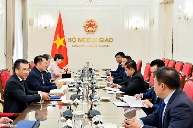 Đi tìm lời giải cho bài toán nhân lực đối ngoại Việt Nam