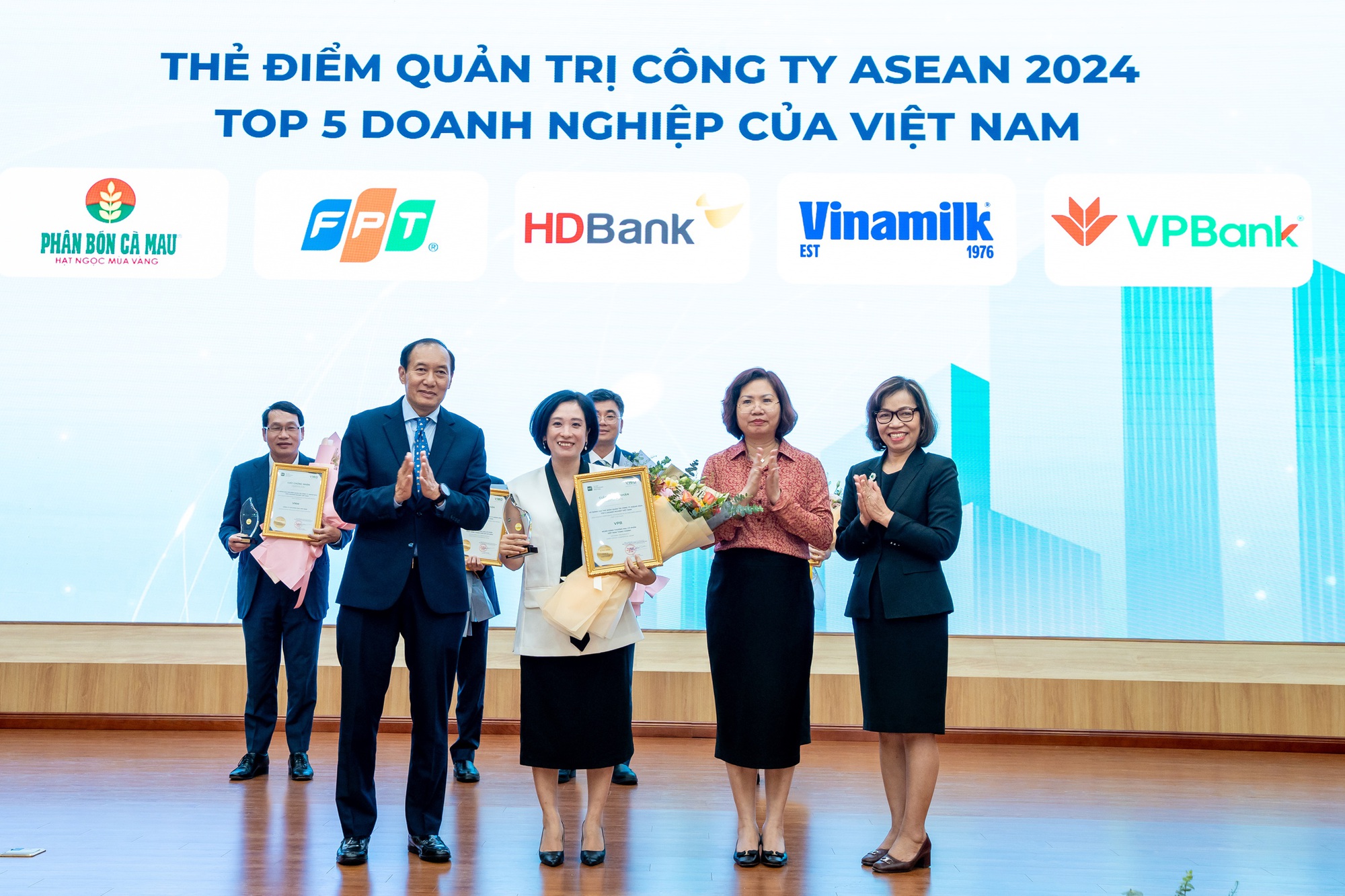 vpbank-nam-bat-co-hoi-tu-nghi-quyet-68-nqtw-nho-nen-tang-quan-tri-doanh-nghiep-tien-tien