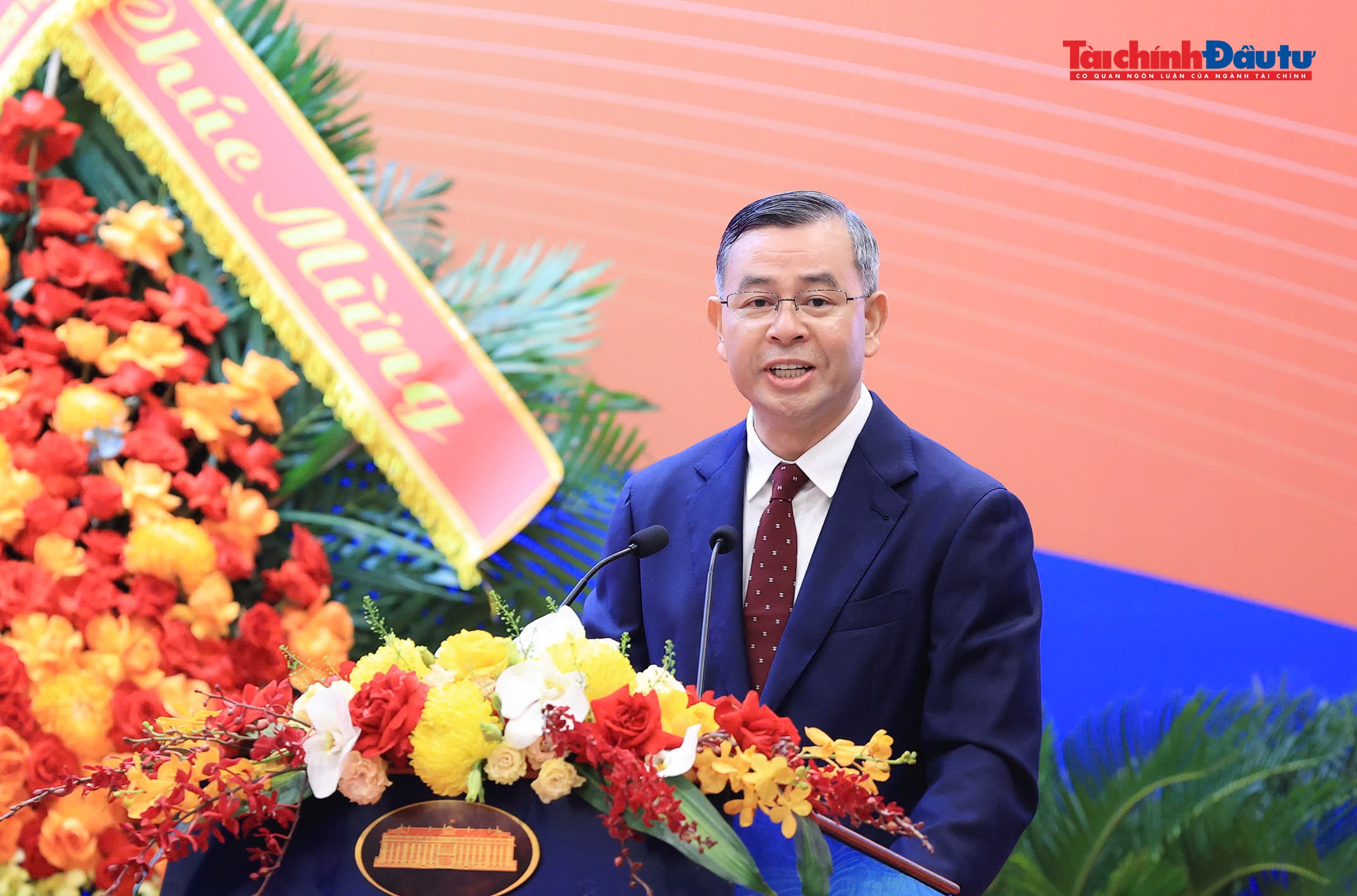 hoi-nhap-tai-chinh-gan-tu-duy-va-tam-nhin-moi-voi-phat-trien-ben-vung