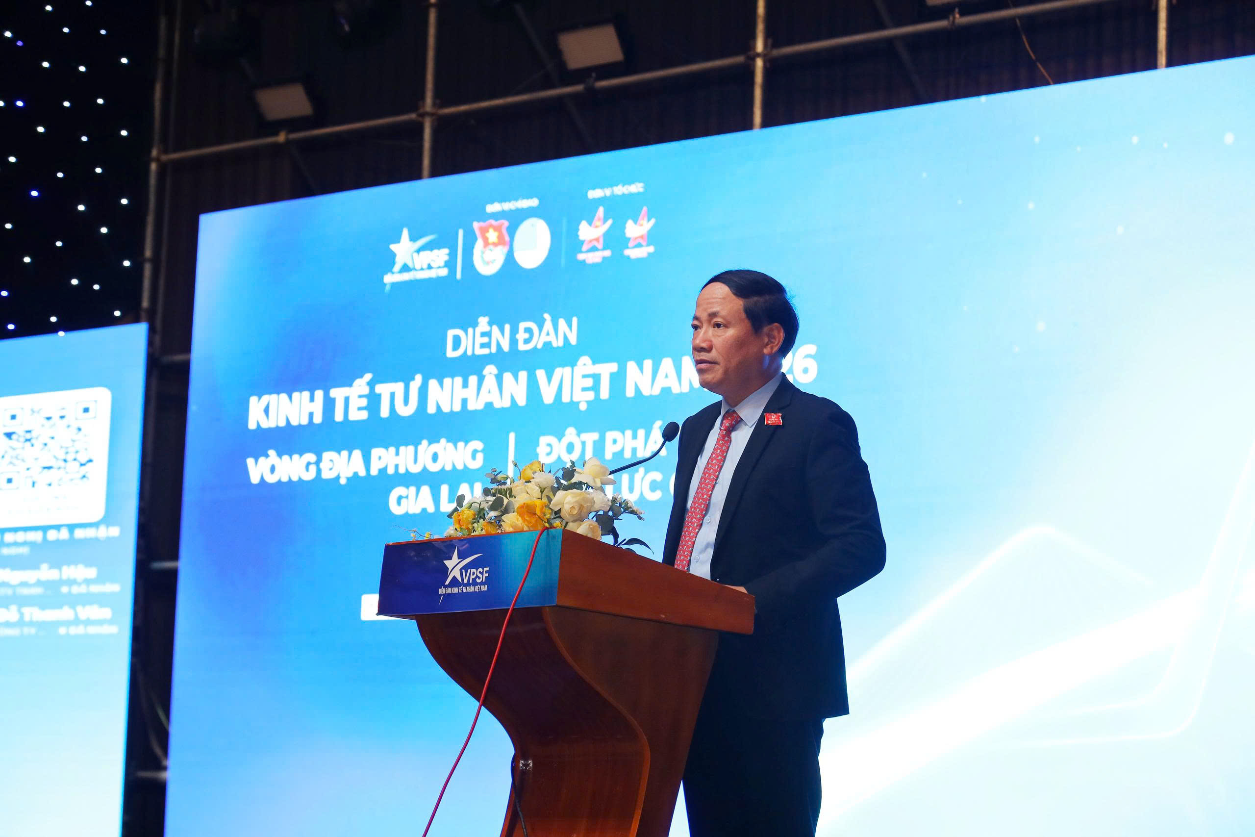 gia-lai-chu-t-ichjpg1784130580.jpg